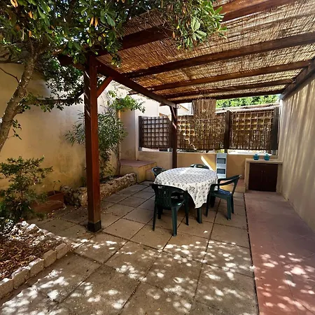 Casa Oleandro Comoda E Vicino Al Centro Vakantiehuis Costa Paradiso