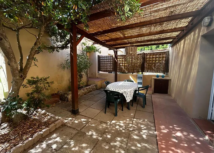 Casa Oleandro Comoda E Vicino Al Centro Vakantiehuis Costa Paradiso