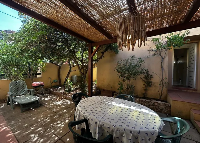 Casa Oleandro Comoda E Vicino Al Centro Vakantiehuis