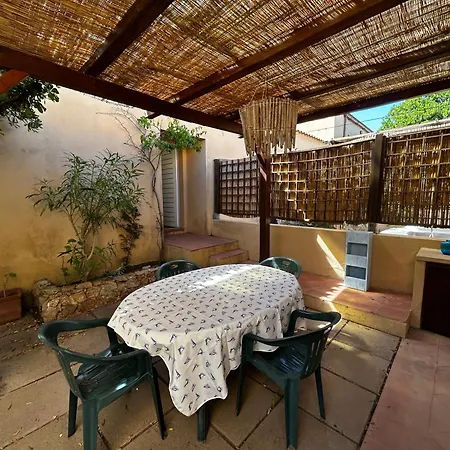 Feriehus Casa Oleandro Comoda E Vicino Al Centro