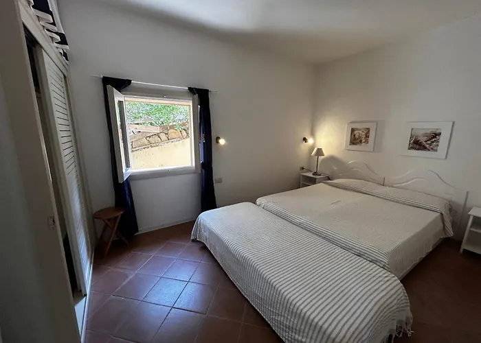 Casa Oleandro Comoda E Vicino Al Centro Tatil Evi Costa Paradiso